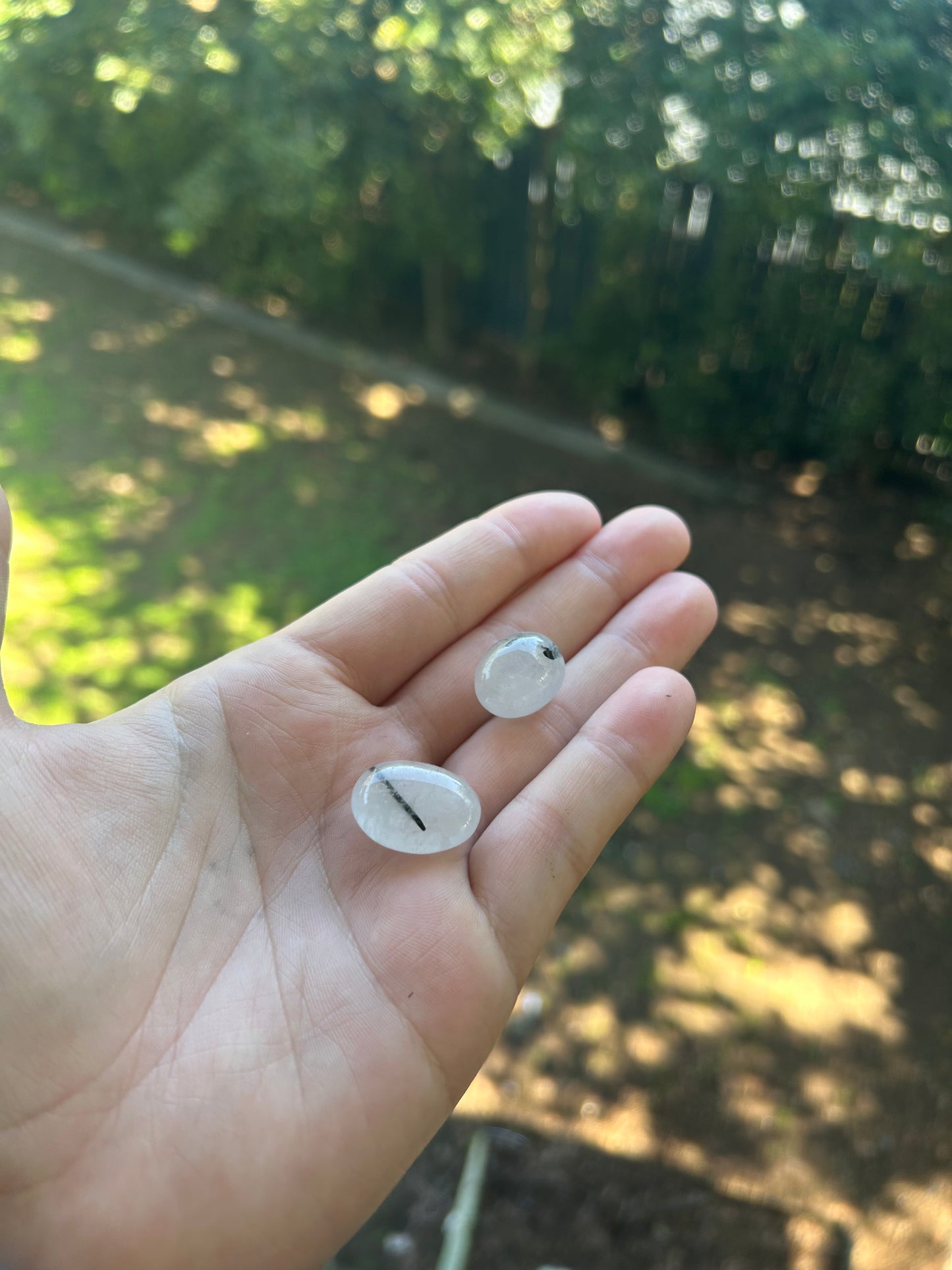 Small tourmaline in quarts tumble