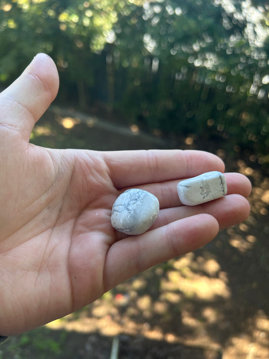 Howlite tumble