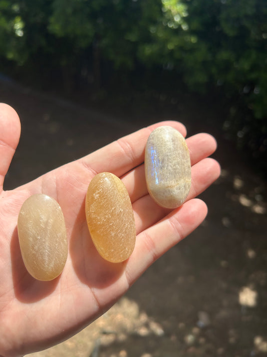 Sunstone/ moonstone palm stone