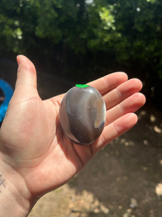 Orca agate palm stone b*