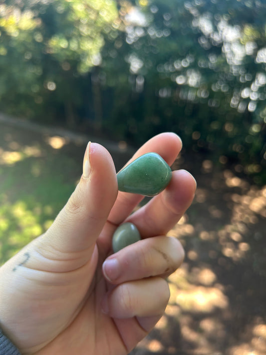Green aventurine tumble